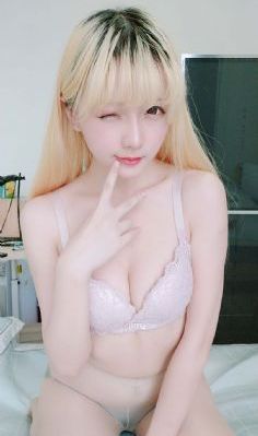 女机器人