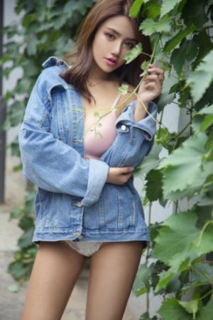 花蝴蝶少女视频