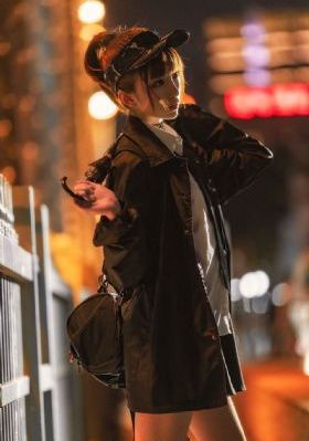 美里麻衣