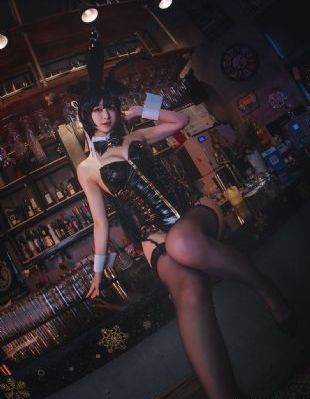 摸丰满大乳奶水在线播放